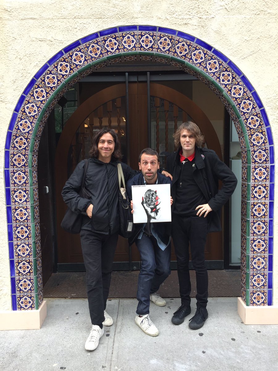 NeverNotWorking's tweet photo. Oskar sat down with #mysterylightsband of @Wick_Records / @DaptoneRecords live at @rbstudiosny peep at: https://t.co/l7OCOj3WPu https://t.co/XVUrNc8Xdo
