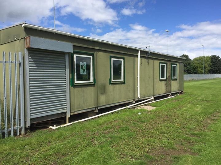 BirtleyTFC's tweet photo. Work ongoing, great effort so far from the Junior and Senior committee. #buildingourclub #itsourhome #btfc #ackubtobeproudof #howaythehoops https://t.co/pKHF8akF6k