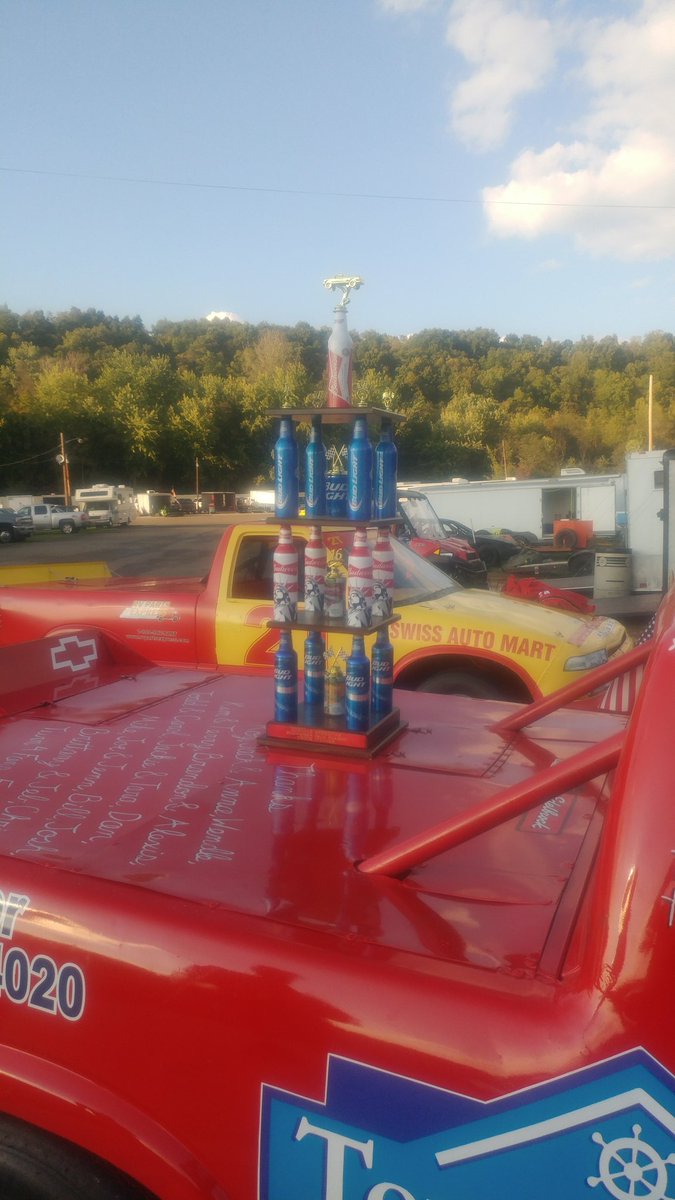 firemixer1234's tweet image. Great weekend of Racing at Midvale Speedway..Two trophies Barney Gerber and Colt Locker both won.!!! #midvalespeedway #barneygerberracing