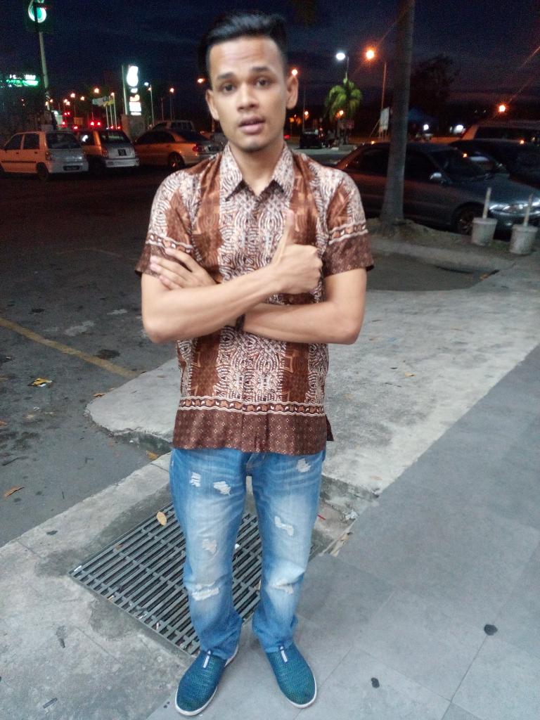 aneuk_batat_'s tweet photo. Memori hmpir penuh wkwkw https://t.co/jflgcSPVtq