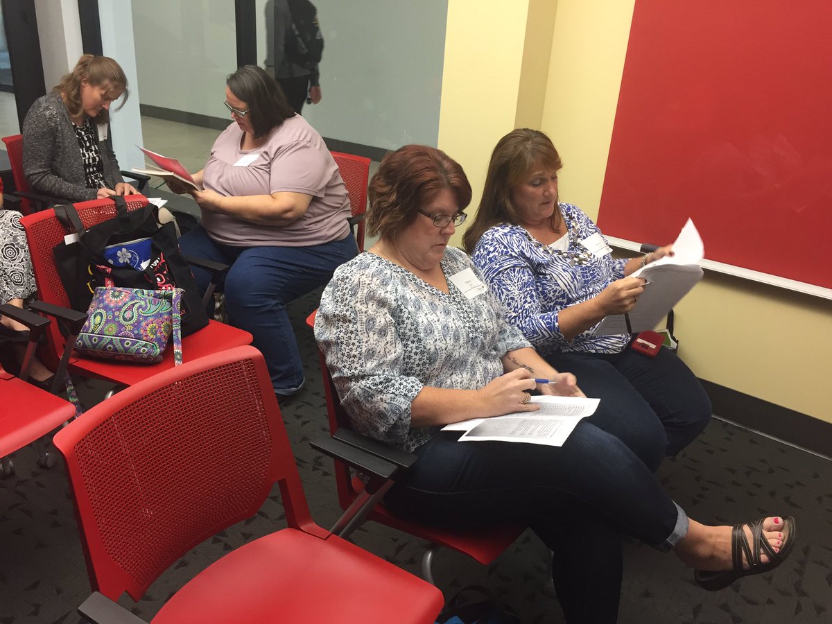 adlickteig's tweet photo. Thanks for attending my session on developing new literacies lessons! #KRA #KRA2016 https://t.co/xWOBafJuDd