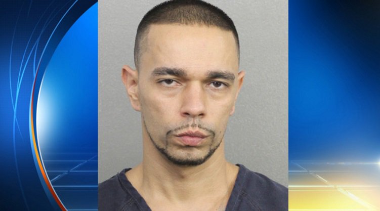 36-year-old man accused of sexually assaulting 16-year-old girl bit.ly/2dnJlUt?utm_me… https://t.co/Wqz02Dp8xn