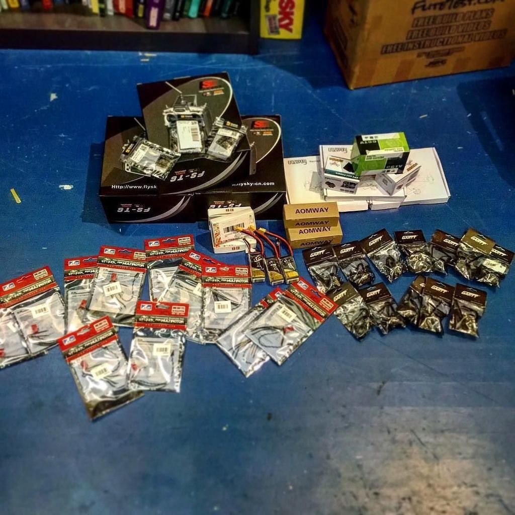 MathWars's tweet image. Kwadz on kwadz on kwadz #propkillers #dr1 #rotorriot #ztw #tattu #kwadz ift.tt/2cOpriz