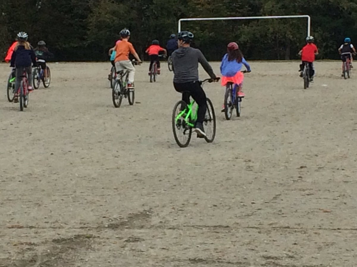 IrvineSD43PAC's tweet image. Lots of fun riding today with #CyclingBC. Remember: bike riding will be rain or shine Tuesday &amp;amp; Wednesday. (So, we'll hope for sun!😎)