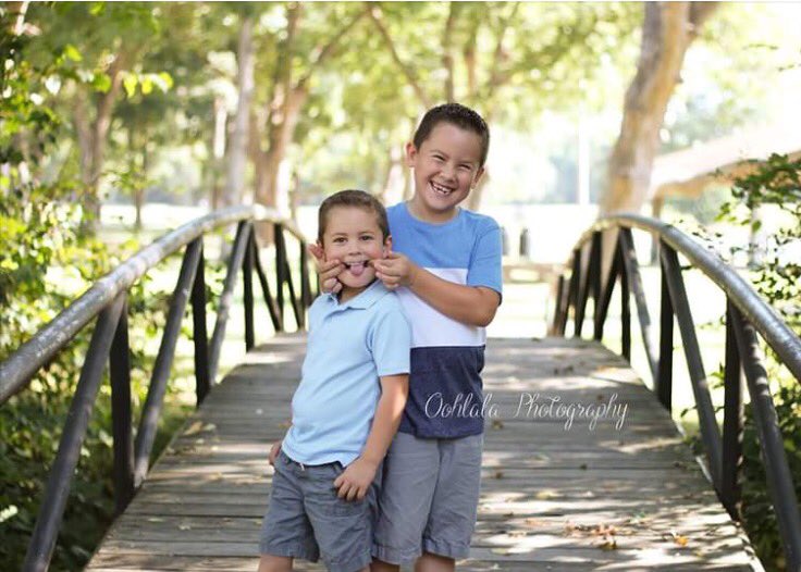 BriantTravis's tweet photo. Family pics are getting a little tougher every year #littleboys! https://t.co/nLZiC7kaub