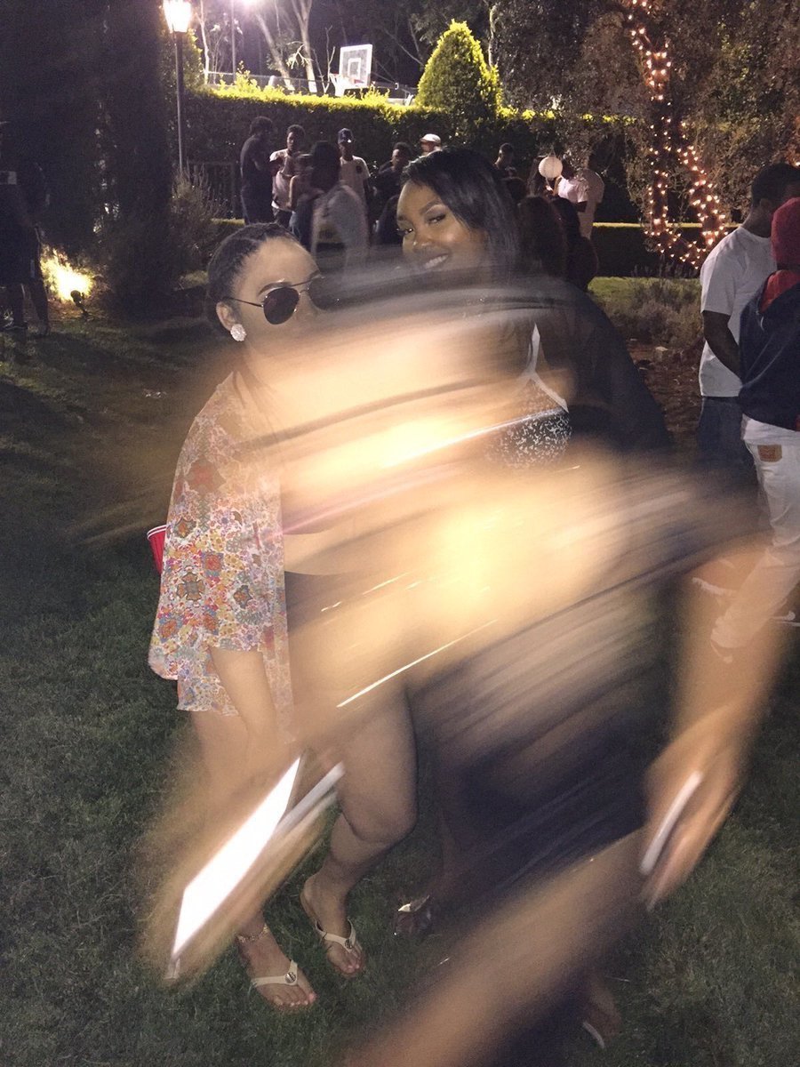 StandardsRaised's tweet photo. "I think I see a clow-"
Me: https://t.co/xyTNKMqCYJ