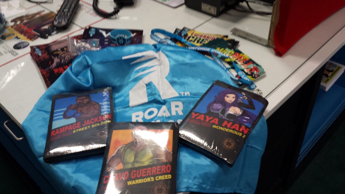 dreamdaze_cfg's tweet photo. #ddcfg Thanks #lionforgecomics #roarcomics. More cool stuff arriving almost daily! https://t.co/Fot1ki7uwS
