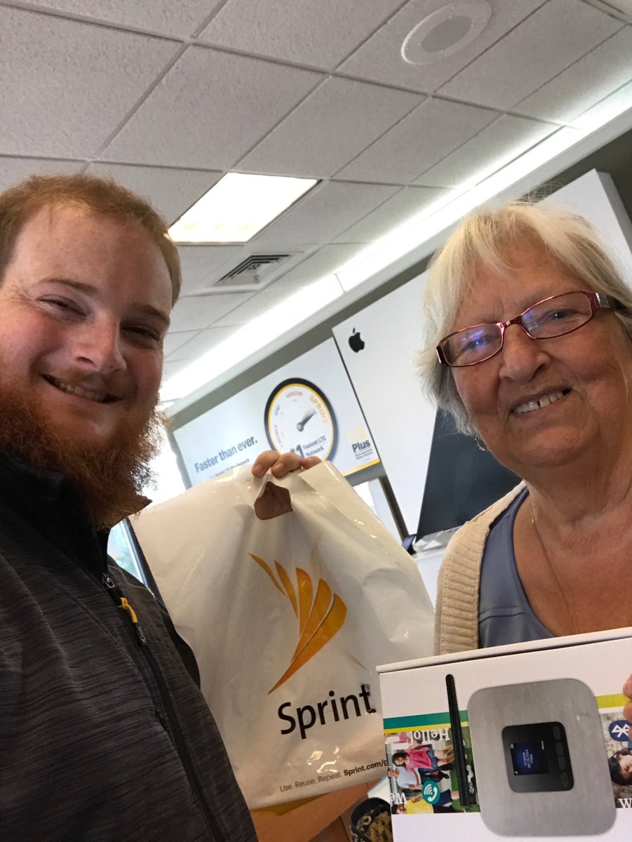 SprintSwansea's tweet photo. Who needs an expensive house phone when we sell them for $20 #byecomcast @MurphySprint @AlexMelloSprint https://t.co/os5oxl2Q8R