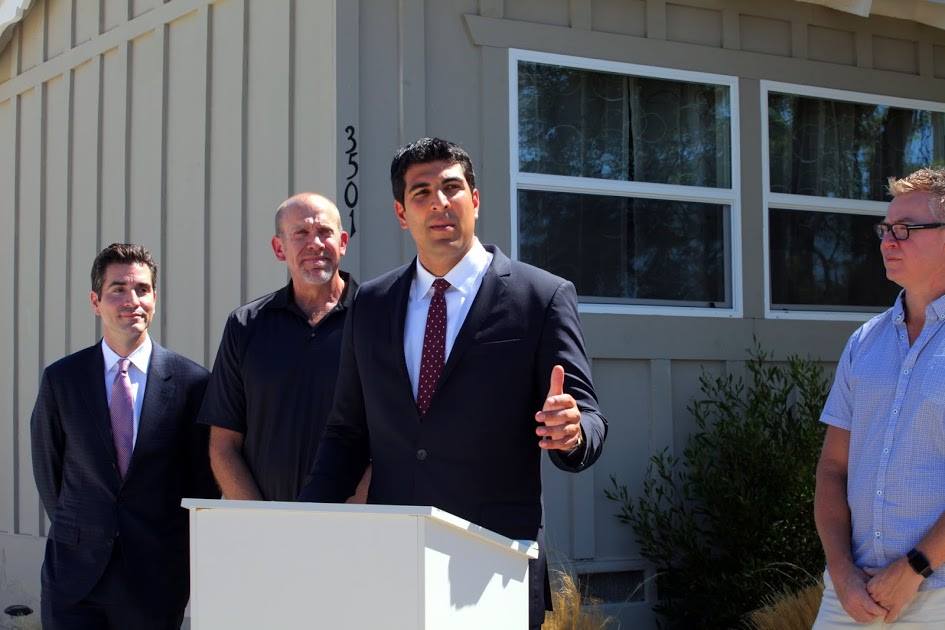 MattDababneh's tweet photo. It was great to meet John &amp; Hogan who used PACE to lower their energy usage by over three quarters. See my website for more info. #AB2693 https://t.co/McWrO5TCg6