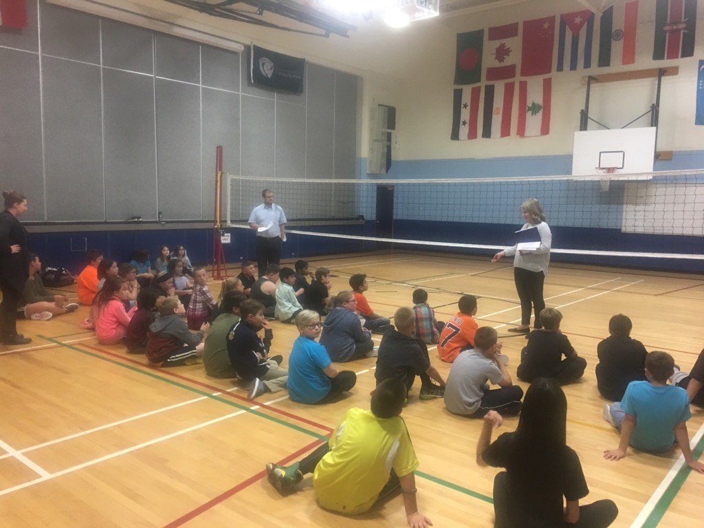 ChristinaGFMPSD's tweet photo. Lots going on @ChristinaGFMPSD @TimberleaSchool @FMPSD as we start boys &amp; girls vball teams #fmpsdactive https://t.co/nvFzdk9UYf