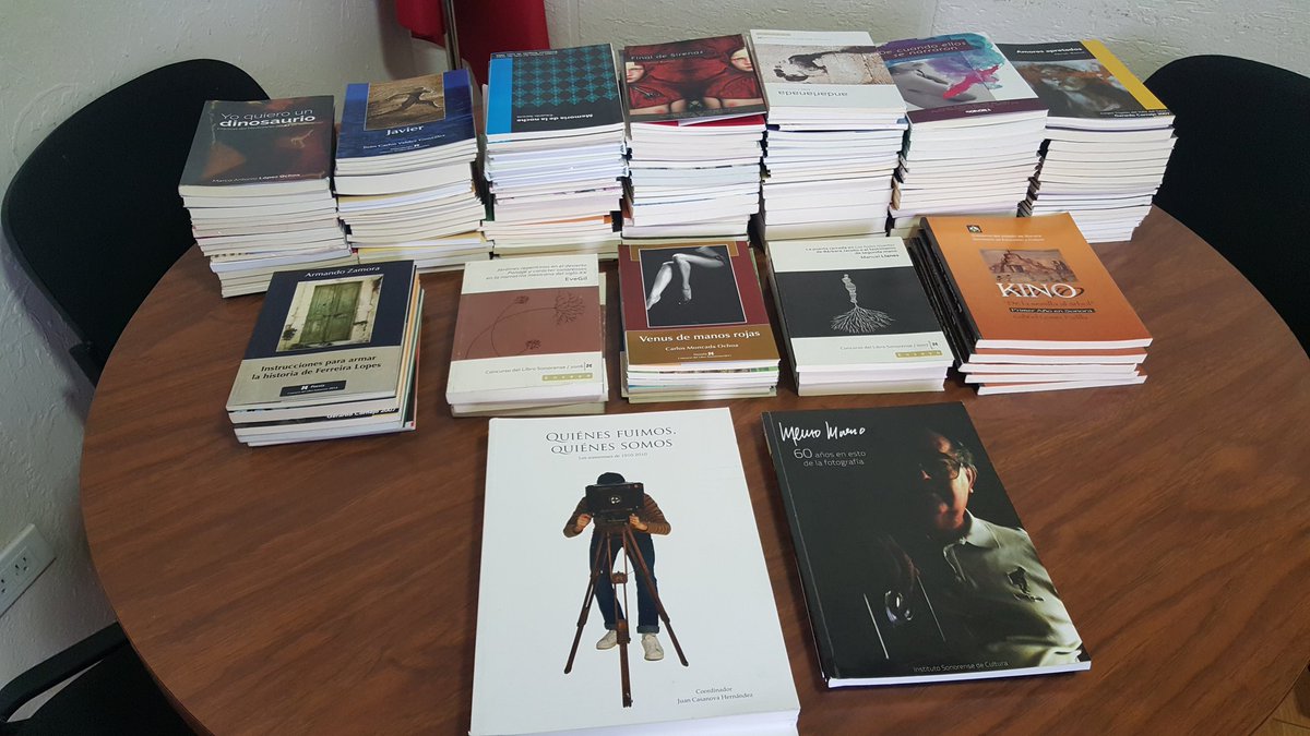 robbiemalo's tweet photo. @conalep_ap agradece al Lic. Mario Holguin el apoyo con libros para el proceso PLANEA 2017. Gracias. @conalep_sonora @CSilvaToledo https://t.co/YxcWTgbo1P