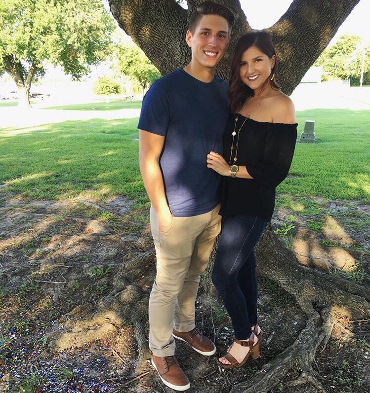 BasicallyBriD's tweet photo. Thanks for always putting up with me &amp; being the sweetest person in the 🌎! Love you ❤️ #happynationalboyfriendday @inathanc32 https://t.co/rrfv74MqeS