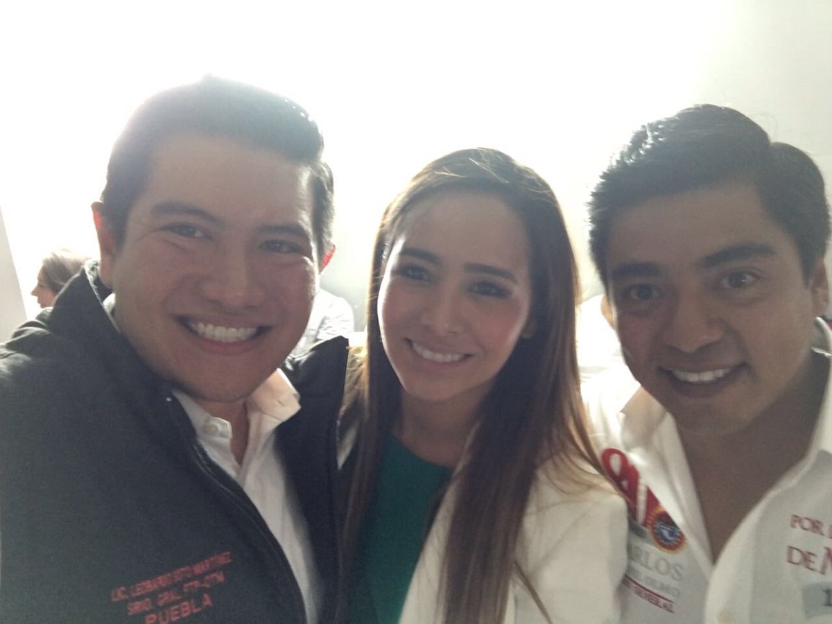 GracePalomares's tweet photo. Gracias amigos por hacer de la @RJXMex_Pue fuerte con su apoyo lo podemos todo! #SomosLaRed #CTMConElPRI #CTMConLosJovenes 😁 https://t.co/8xiOOUC9G4