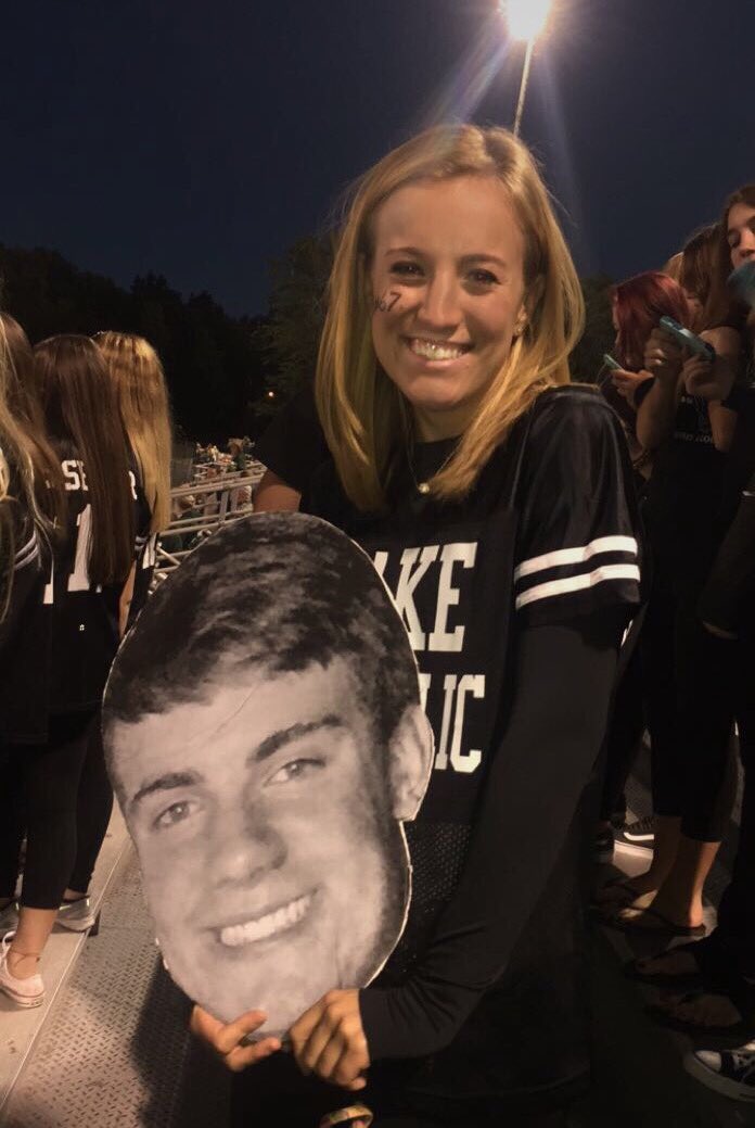 maeve_m13's tweet photo. happy national boyfriend day to this stud I'm so lucky to call mine
😉💓🤑 #yes #onemoretime #arbys #tandum #cute #novios #hashtags #momanddad https://t.co/zAdTYiqyQx