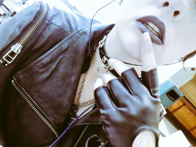 KillerQueen907's tweet photo. @wasillawarlock today I went punk rock to the extreme https://t.co/lZuw5ZSuRI