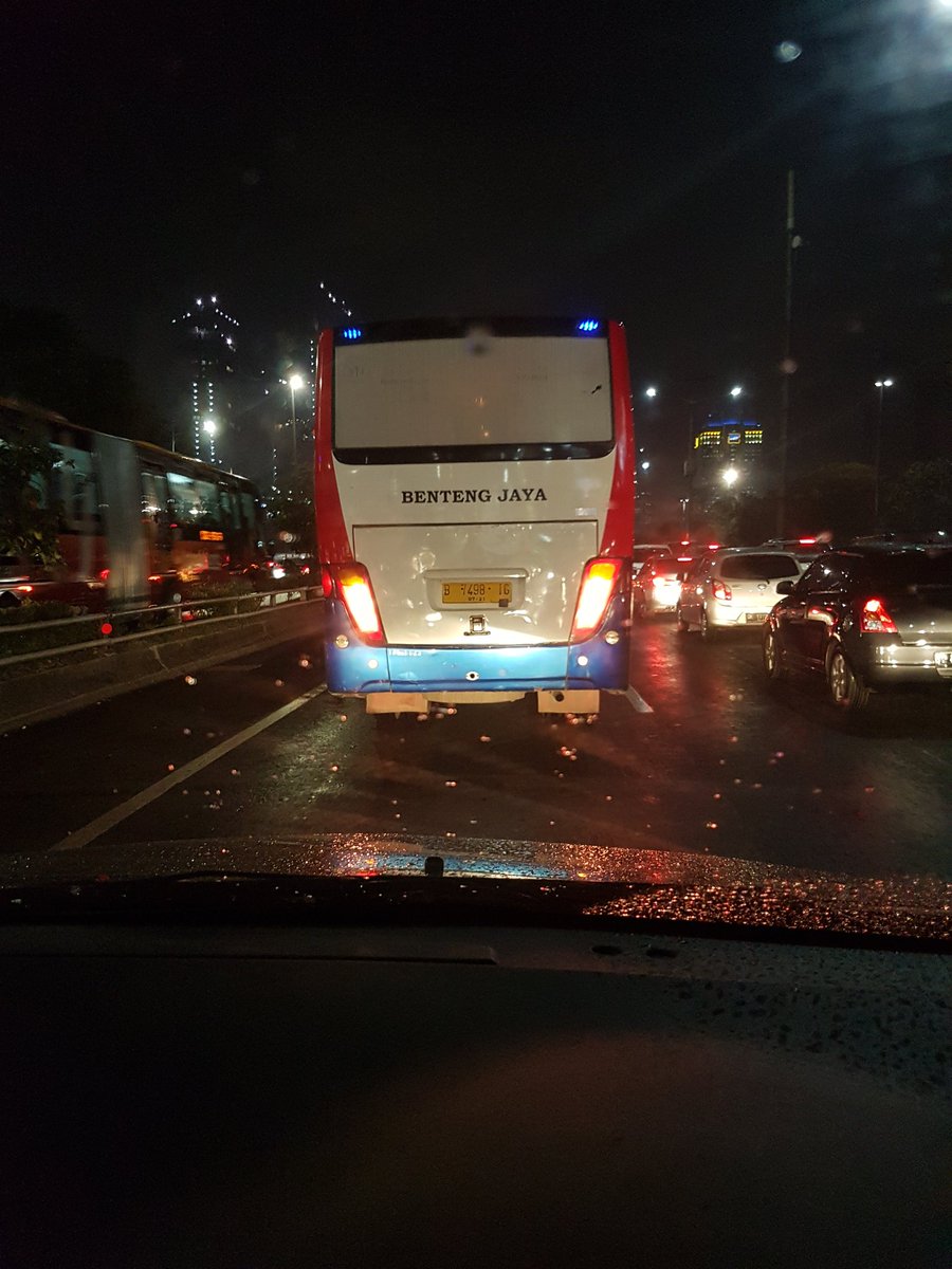 Premium... Pertalite... Pertamax... Pertamax plus... Solar... terbakar cuma-cuma...