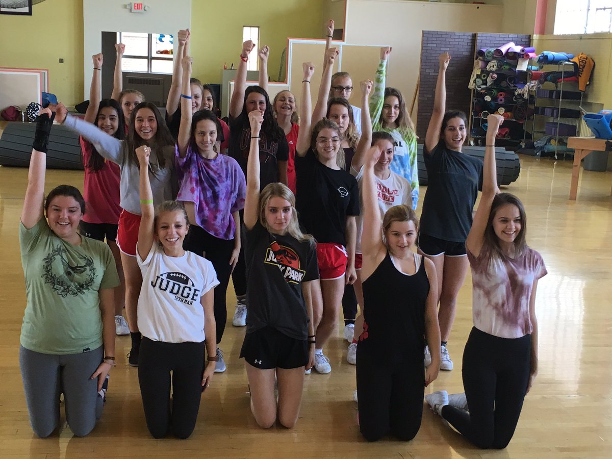 JM Cheer tweet media