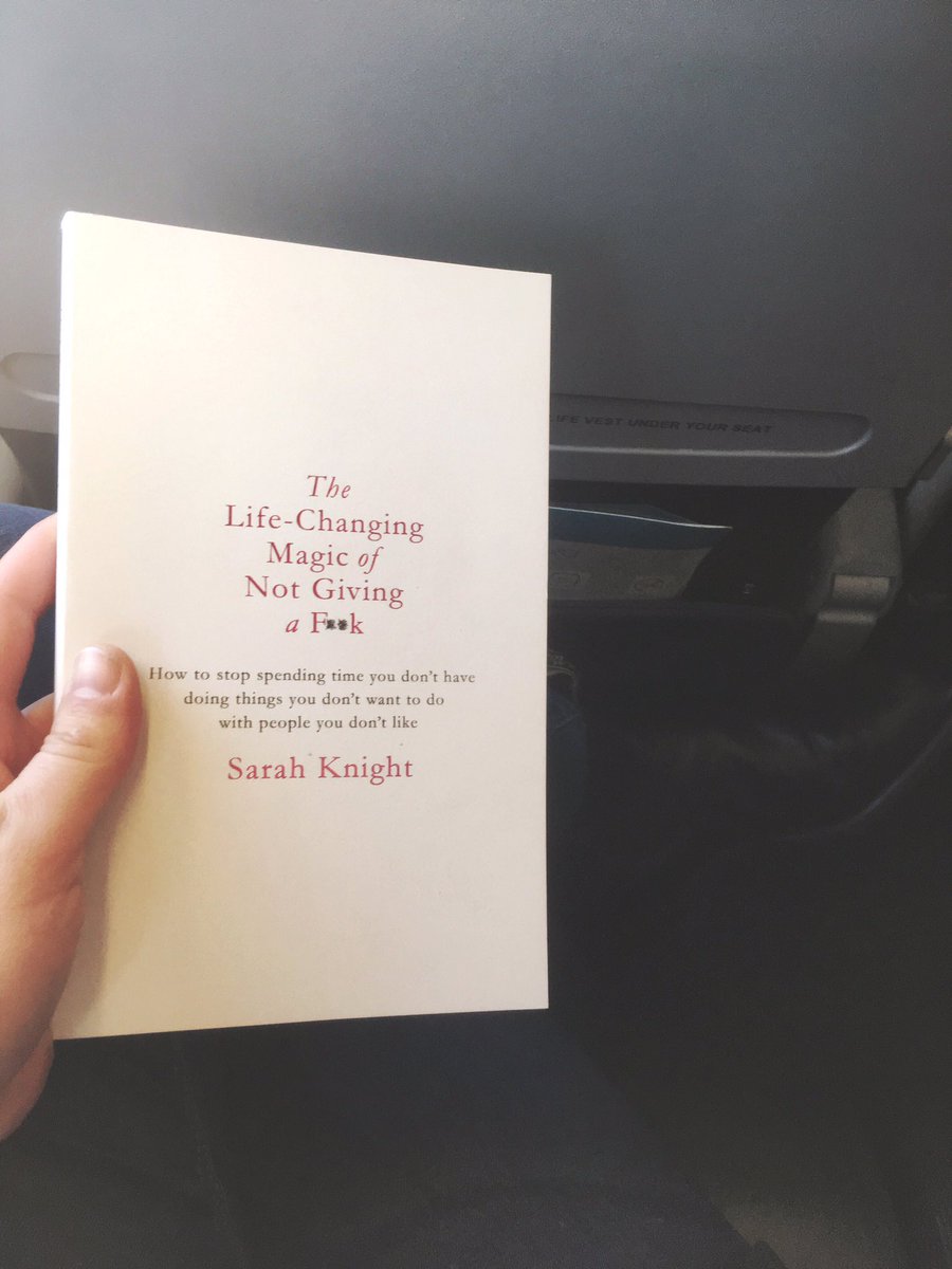 laurenaustin_'s tweet photo. Important holiday reads. Spending my holidays trying to give less fucks about the unimportant things. #worktolive not #livetowork 🙌🏼 https://t.co/d0wSG7pPKY