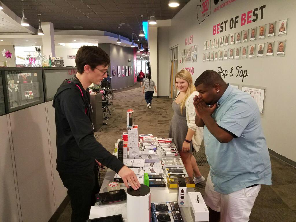 Darin Jorgensen (@darinjorgensen) on Twitter photo <a href="/TaylorHulse/">Taylor Hulse</a> with another successful onsite accessory event to our favorite customers over at <a href="/LifeInThe360/">LifeInThe360</a>! #OneTeam <a href="/TaylorHulse/">Taylor Hulse</a> with another successful onsite accessory event to our favorite customers over at <a href="/LifeInThe360/">LifeInThe360</a>! #OneTeam