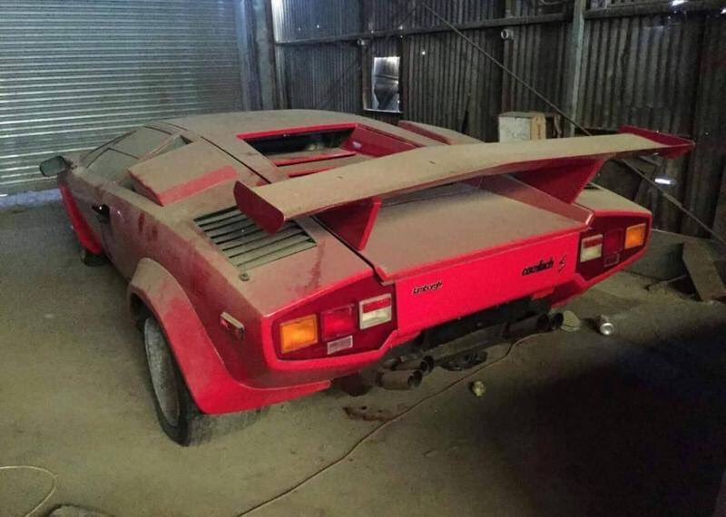 ratrodbenny's tweet photo. A stash in Texas! #gsx #Lamborghini #countash #lp400 https://t.co/NAWfKp4IoT