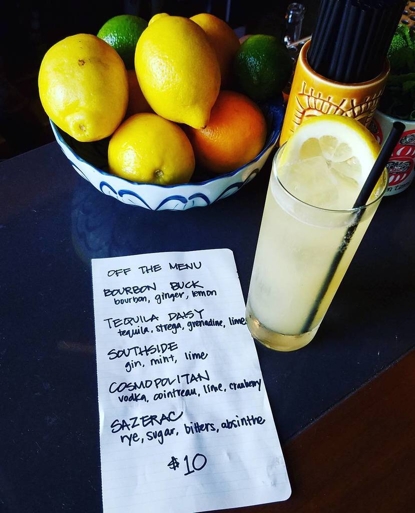 StatusKuoLA's tweet image. New #offthemenu cocktails for October!  Indulging in a delicious Bourbon Buck on this star… ift.tt/2ds1Syn