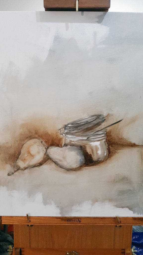 hib31_art's tweet image. Every so often it&apos;s good to do something completely different. Going to bed now! #sightsizemethod #stilllife 
#oil #underpainting #wip #art