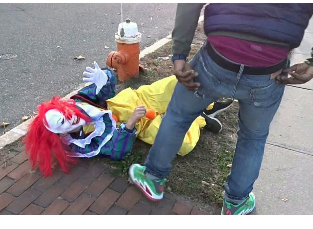 GingerInMyCup's tweet photo. "it's just a joke it's just a joke" https://t.co/qfWyOHlETa