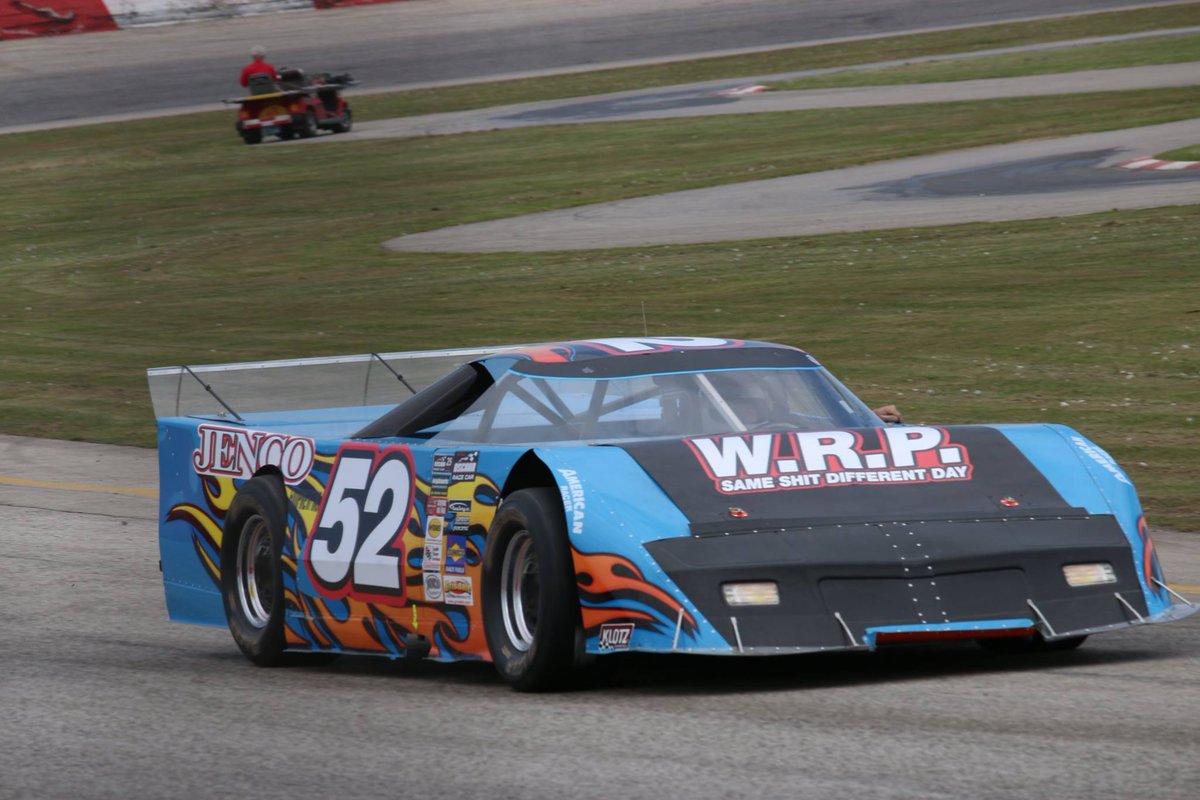 OSCAARRacing's tweet photo. Gary Passer hopes to pick up the #OSCAAR victory this weekend at @PtboSpeedway. He enters with a 1 in 3 shot at the title. #ACC2017 https://t.co/mILgID3W6U