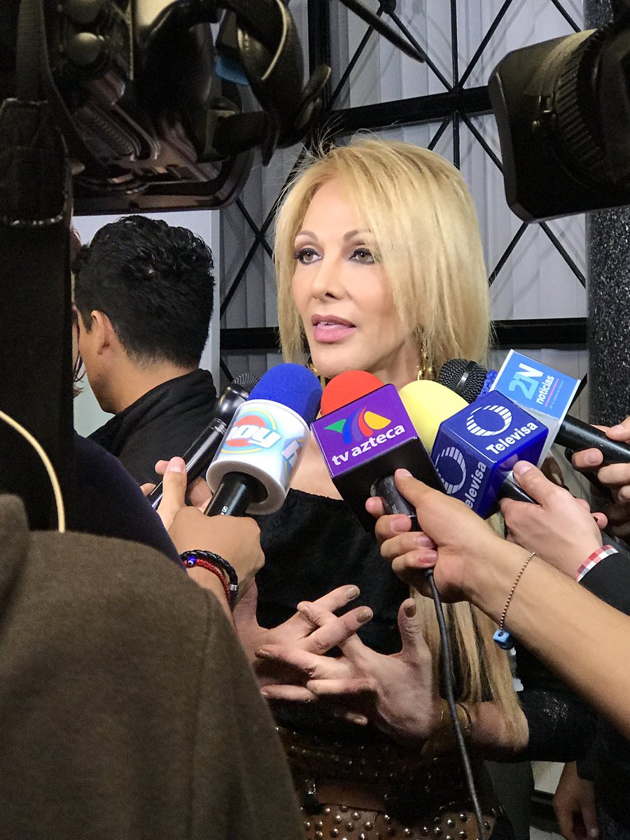 OliviaCollinsMX's tweet image. @mujeresdeceniza 👏🏻👏🏻👏🏻👏🏻excelente obra 😄 muchísimo éxito👌🏻grandiosas actrices y a grandioso productor #RubenLara