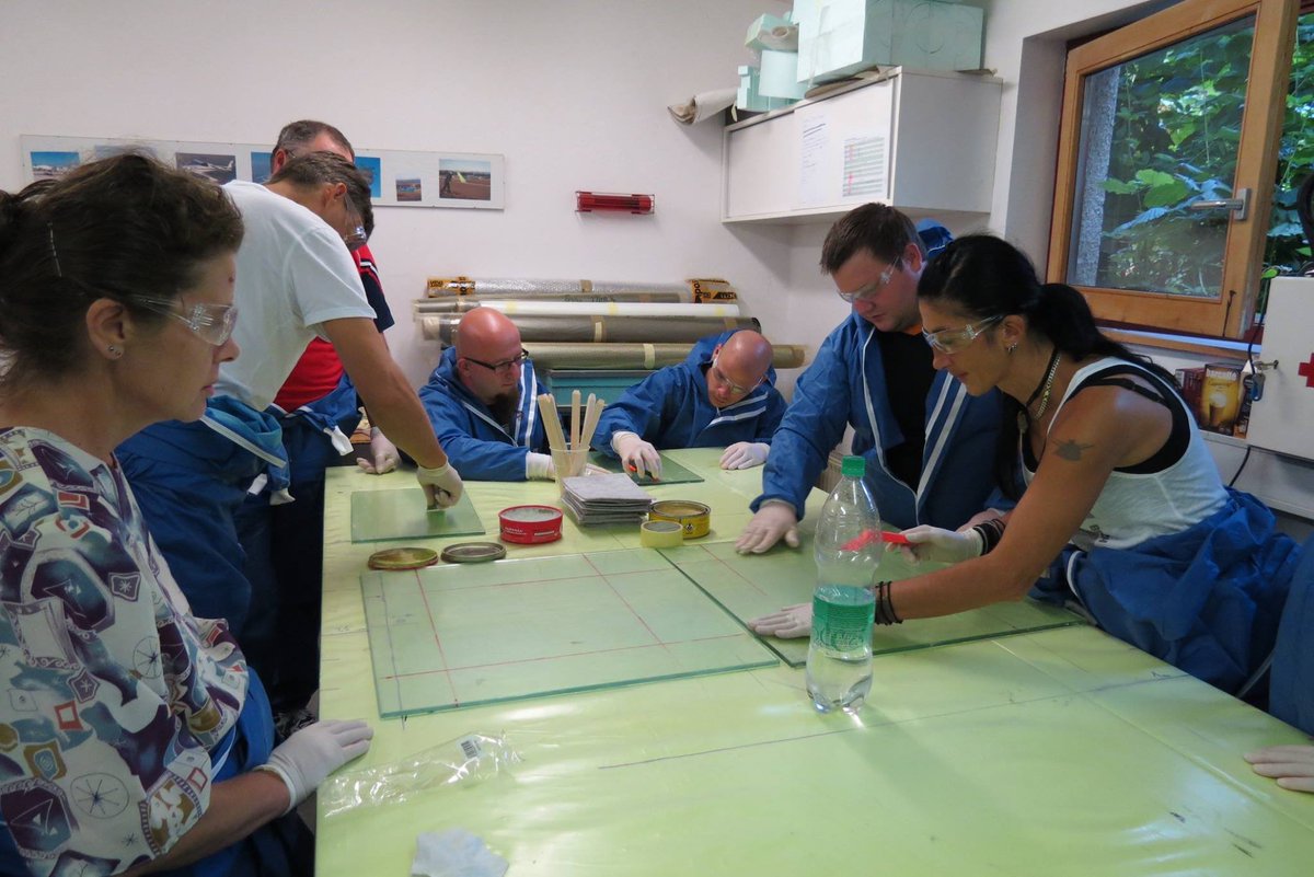 CompositeHUB's tweet photo. First pilot training is slowly coming to an end. 8 new composite laminators entering the scene! https://t.co/SDXV3sxVcK