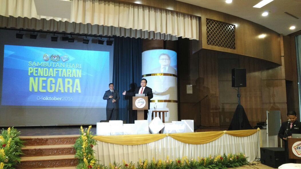 Ucapan perasmian oleh YB. Datuk Nur Jazlan bin Mohamed , Timbalan Menteri Dalam Negeri I.  
#hpn2016