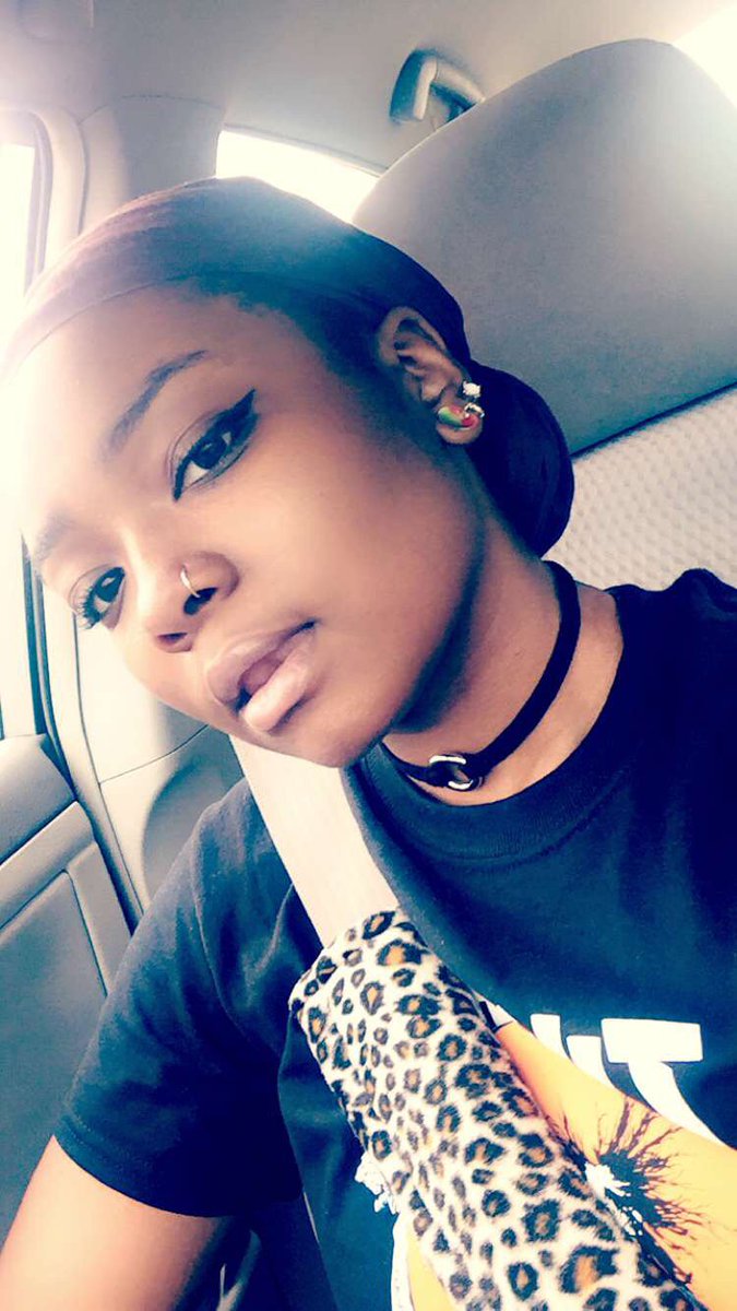 hoochieland's tweet image. used my max factor eyeliner in this pic from influenster #MaxFactorxTarget #ESVoxBox @Influenster @MaxFactorUK