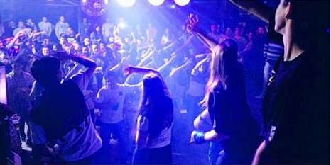 enzo_zaratee's tweet photo. Que ganas de volver a esta noche #FiestaFlecha 💥 https://t.co/QADE7rcUfD