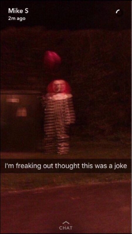 Ég: best að flytja til Bandaríkjanna!
USA: 'Killer clowns are attacking people across the country'
Mike S í UVM: