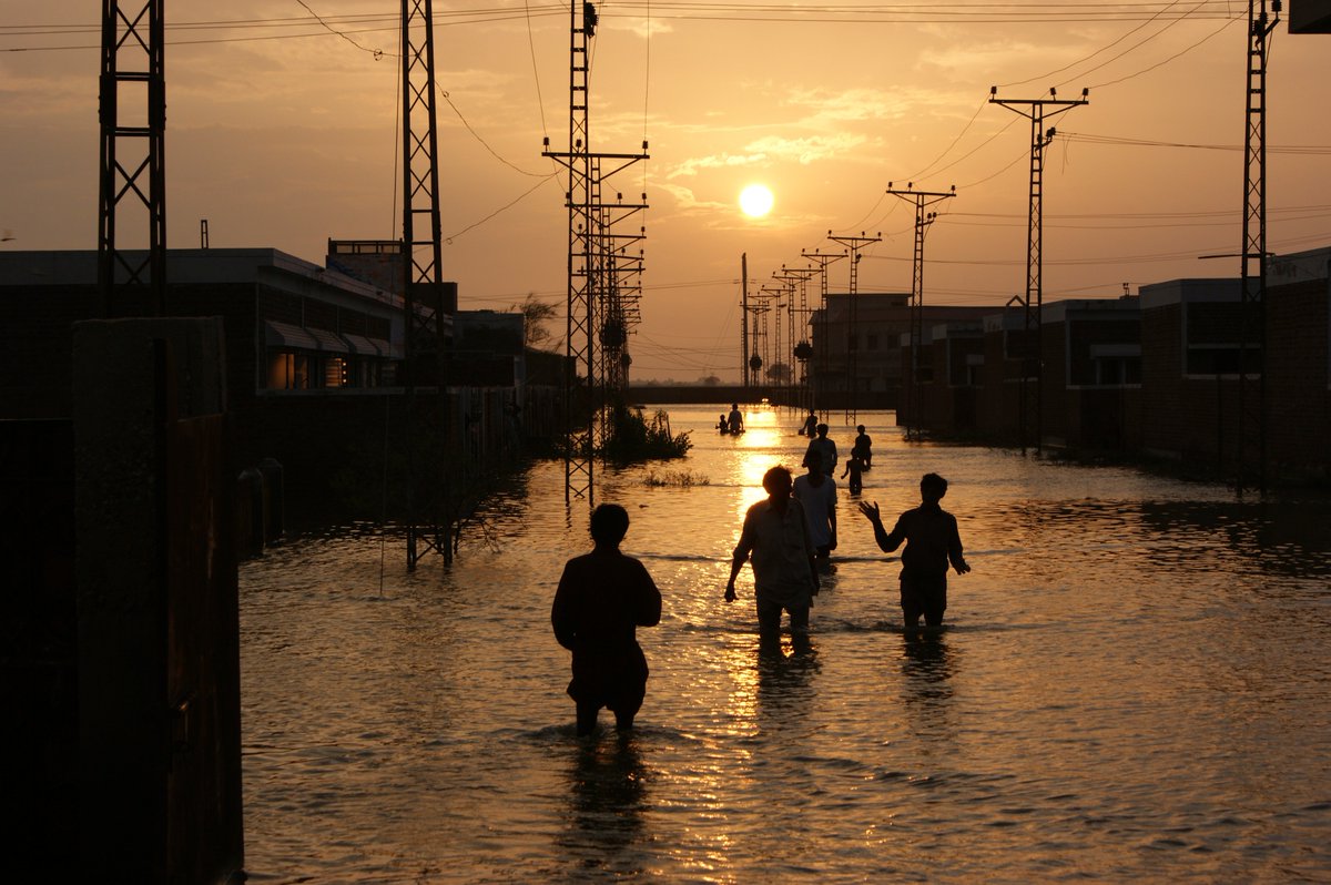 #FACT: Each year 218 million people are affected by #disaster. The world needs to work together to help boost resilience &amp; #sharehumanity!