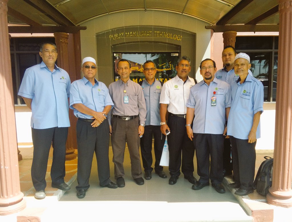 ermy_syaifuddin's tweet photo. Lawatan Panel Penilaian Anugerah Stesen Terbaik 2016 diketuai Pengarah Pusat AM ke MARDI Kota Bharu.
#HIM2016
#betterMARDI https://t.co/sHSD5efiJY