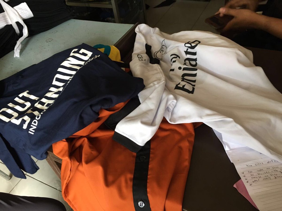 Yg pengen bikin baju satuan desain sendiri yg pasti ga bakal ada yg nyamain,mari order disini #sablonsatuan #sablondtg info08971717999