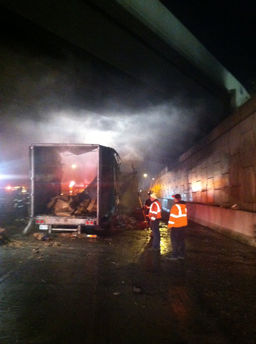 ISPIndianapolis's tweet image. If anybody has a truck load of milk meet me on I-465 SB at Shadeland Truck loaded with cookie dough on fire, cookies are still warm...