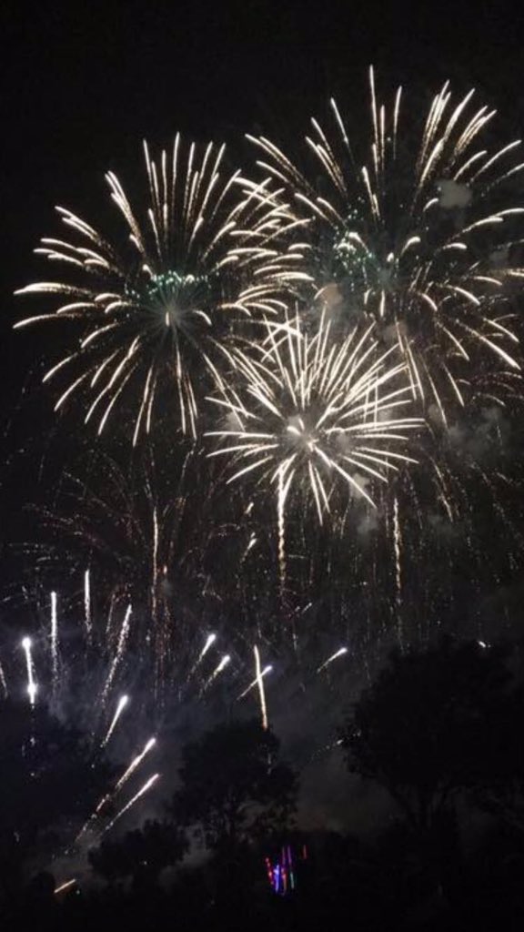 Busy weekend in southport, musical fireworks #PIWOW <a href="/AndyFr4ncis/">AndyFr4ncis</a> <a href="/SDEBDD/">simon ewins</a> <a href="/franb1969/">Fran Broadhurst</a>