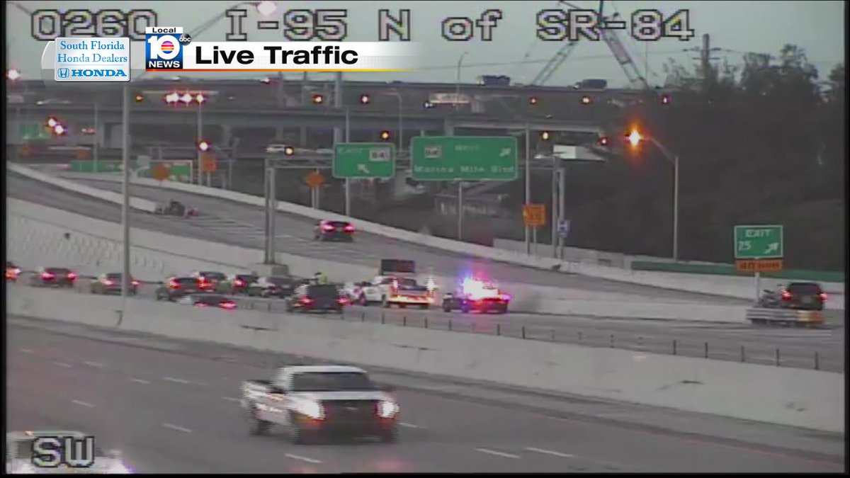 Crash on I-95 SB at SR-84 #traffic https://t.co/WBQWhwQkGT