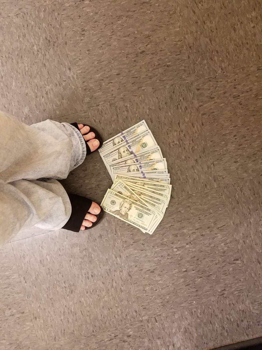 Mercyhasnomercy's tweet photo. What have YOU done for YOUR Goddess lately? #findom #feet #worship #givehereverything https://t.co/p8O2I9Llat