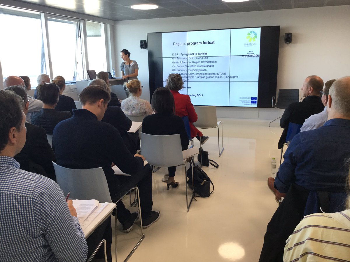 RegionH_RegUdv's tweet photo. Vi holder møde hos #dollLivingLab og her er mange deltagere #smartvækst https://t.co/lWJtuTlMmZ https://t.co/kbGF1Z08Tw
