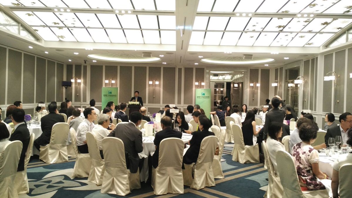 Taiwanese investors updated with the latest #macroeconomic & #investment trends for the rest of 2016 #InvestmentRoadshow