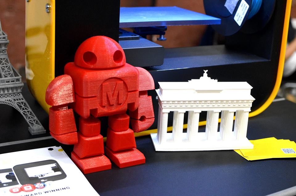 MakeMagazinDE's tweet image. So war&apos;s auf der Maker Faire Berlin! #mfb16 heise.de/make/meldung/B…
