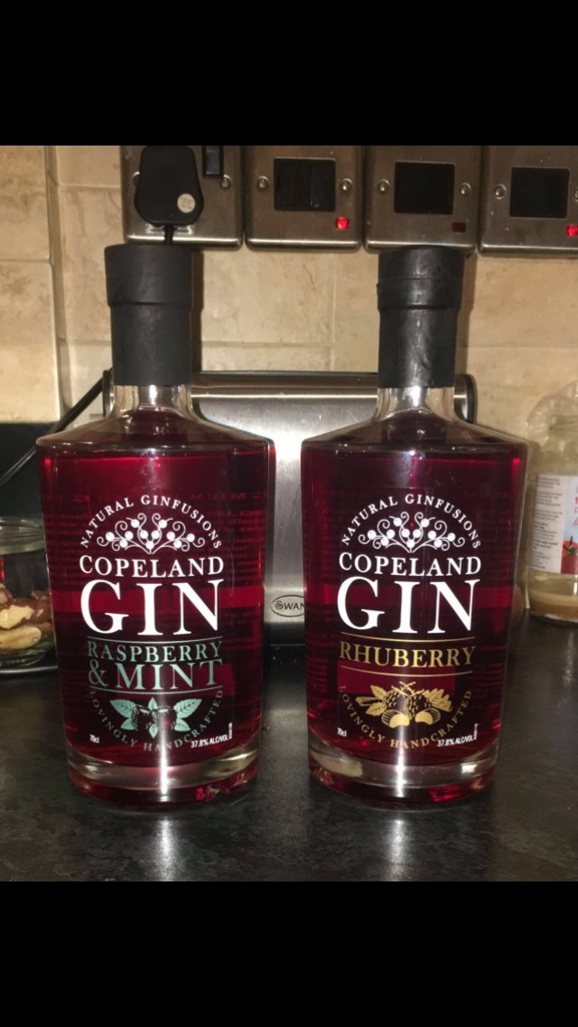 CopelandDistill's tweet photo. Happy “Choose-day”!!! Which one are you going to choose?
#Rhuberry or
#RaspberryandMint 
*launching soon* https://t.co/Dm0rUrGCTM