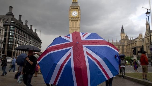 aus_business's tweet photo. Pound sterling has slumped to its lowest level in more than 30 years, as Brexit plans advance https://t.co/X3rgrojbuQ #Brexit https://t.co/KT5dycrGE7
