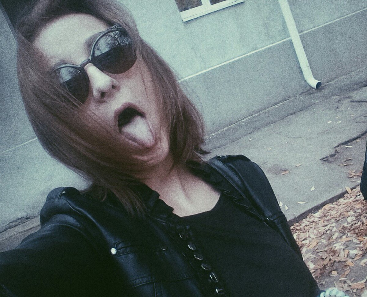 karpeko54's tweet photo. Бурная четырехдневка 😂😀💖 https://t.co/ChfKkVrSw9