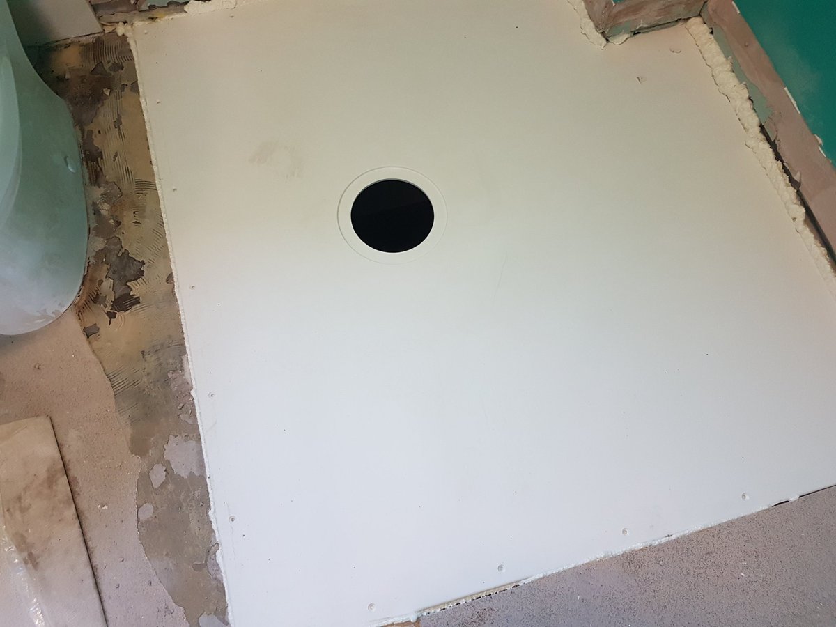 Indep_Sol's tweet image. Another @ContourShowers #showerdec fitted yesterday for @Clwyd_Alyn