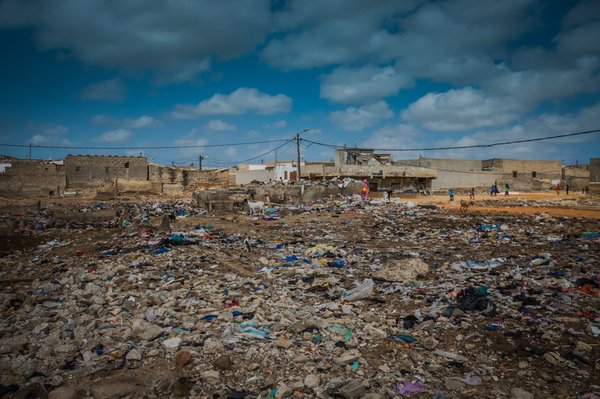 Garbage can float across oceans to &gt; disaster &amp; health risks half a world away. Not littering is 1 way we can all #actonclimate. #Habitat3