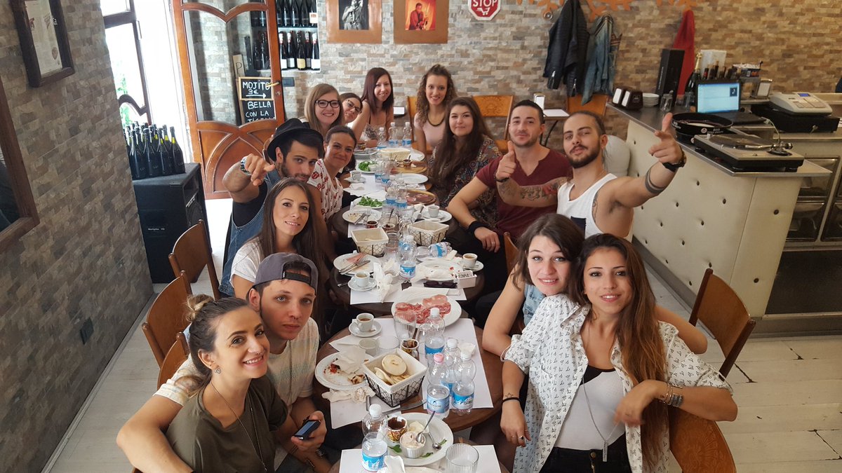 fra_landi91's tweet photo. Big family LAST @RiccardoMusa @LexLSC @zasaralast https://t.co/zvOprIhNCE